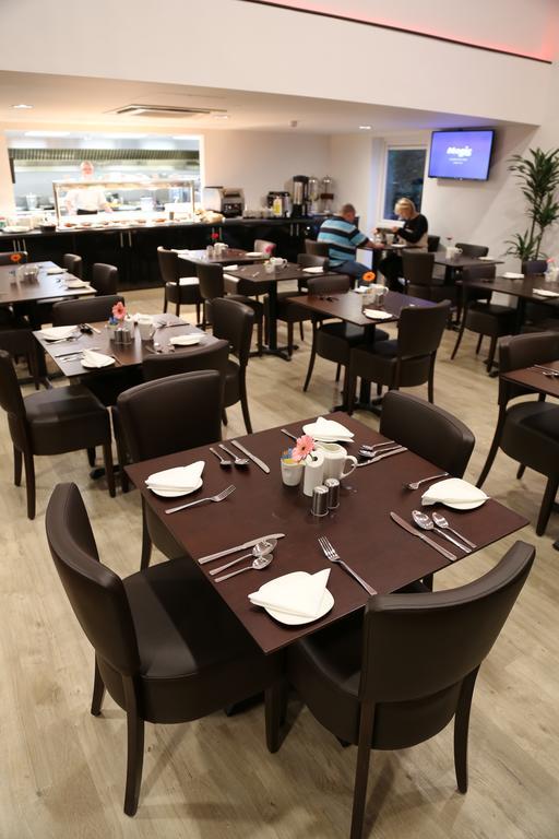 Ramada Oxford Ξενοδοχείο Waterstock Εξωτερικό φωτογραφία